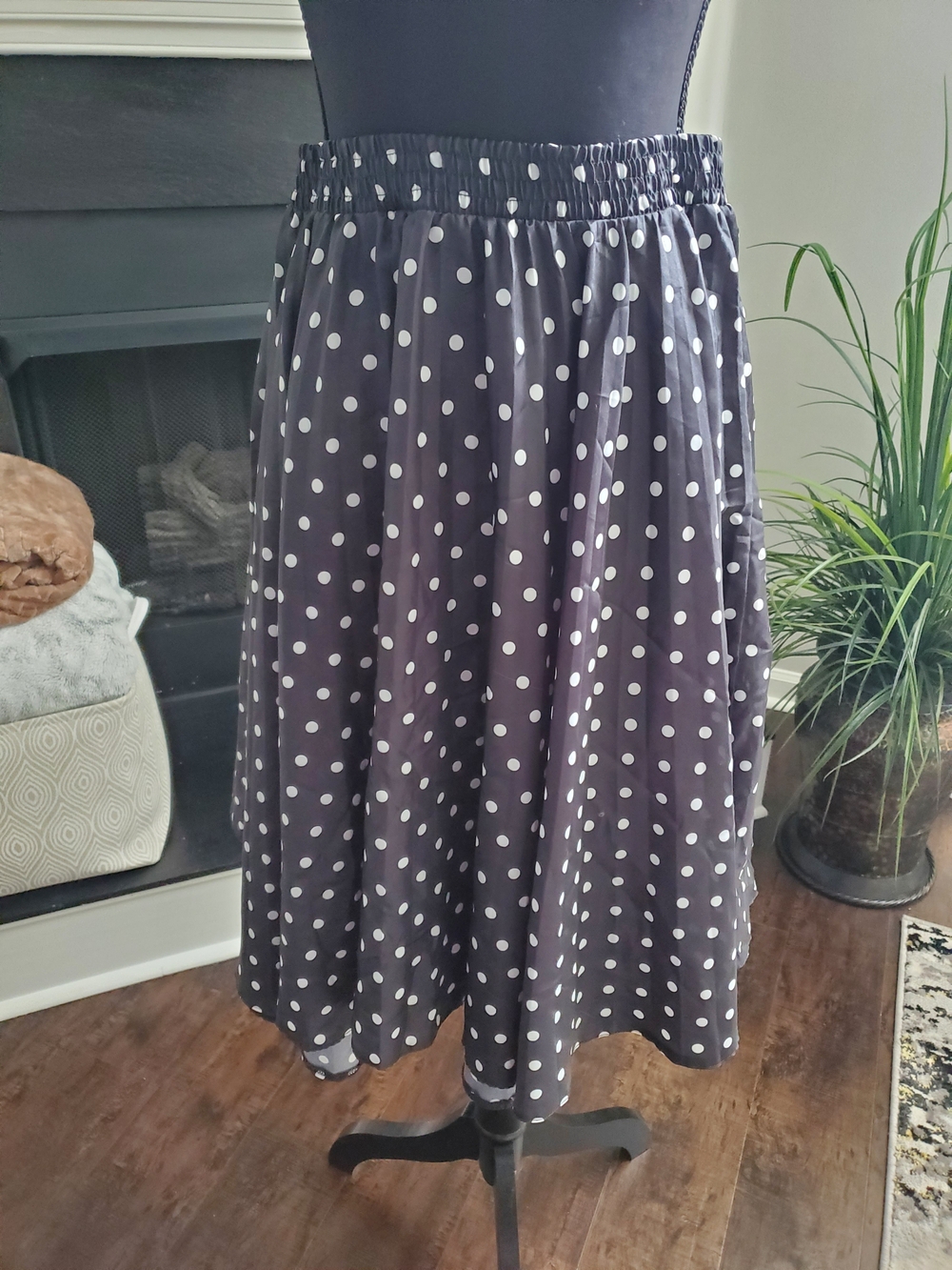 Classic Black & White Polka Dot Midi Skirt